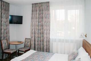 Отель RioRo Миргород Большой двухместный номер с 1 кроватью-2